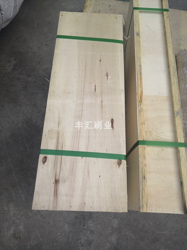 鋼絲刷木箱包裝